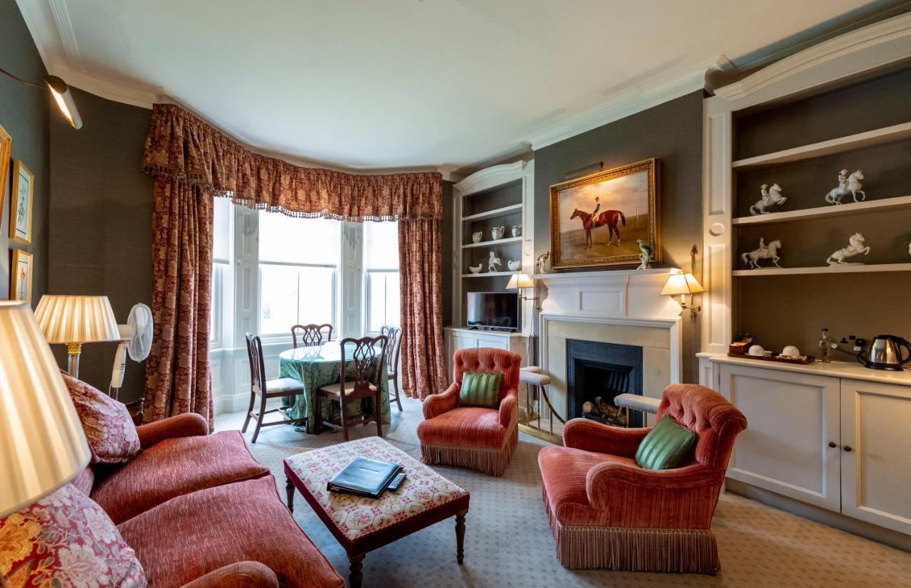 The Jockey Club 3*