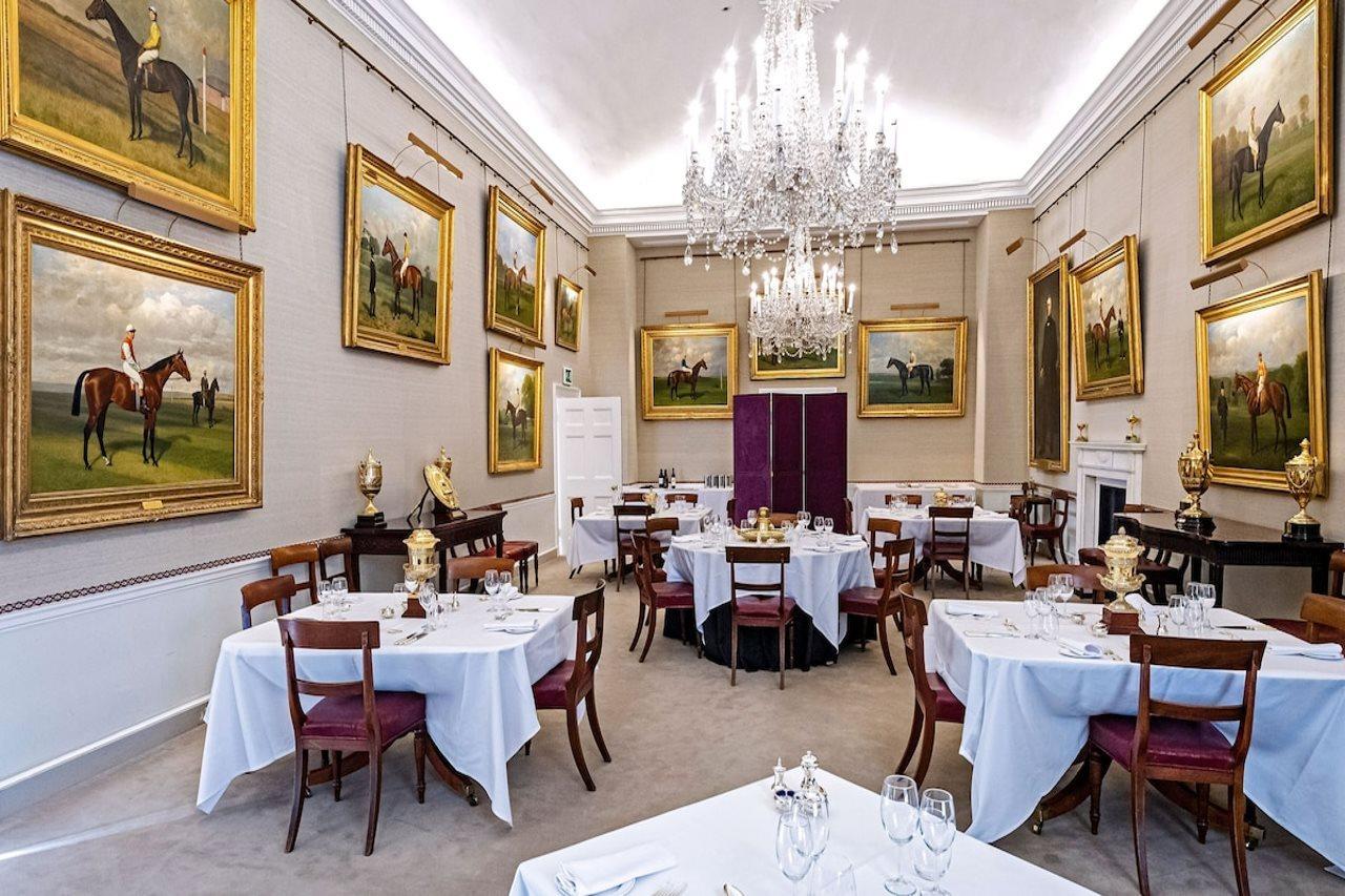 Hotel The Jockey Club 3*